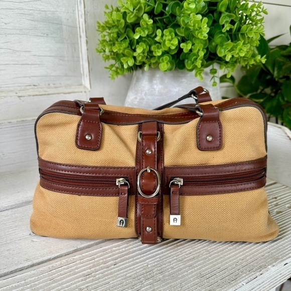 VINTAGE,AIGNER, CANVAS & LEATHER SHOULDER/ SATCHEL BAG.TAN WITH BURGUNDY LEATHER - Picture 8 of 13